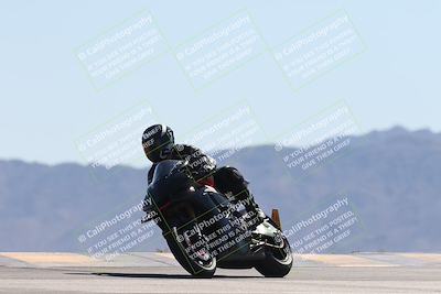 media/Oct-13-2025-Moto Forza (Mon) [[a66d839500]]/3-B Group/Session 4 (Turn 9)/